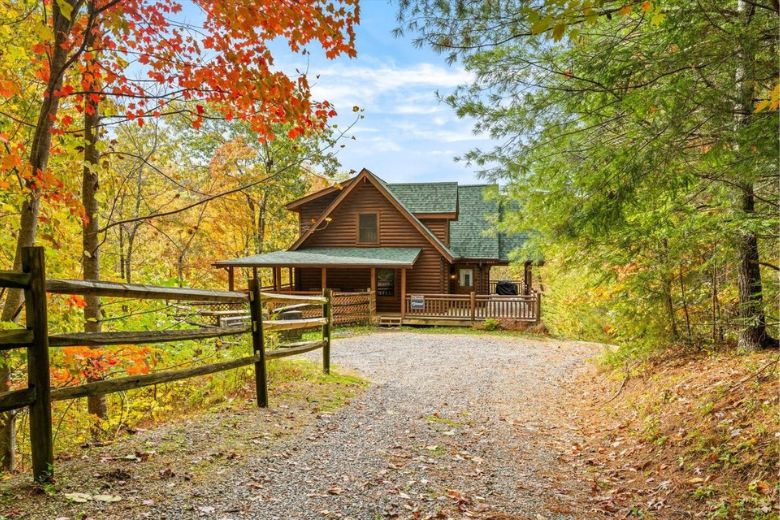 7 Reasons Why Cabins Are Ideal for Long Weekend Getaways